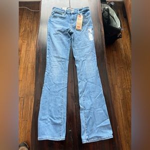 Levi 725 High-Rise Bootcut Jean
